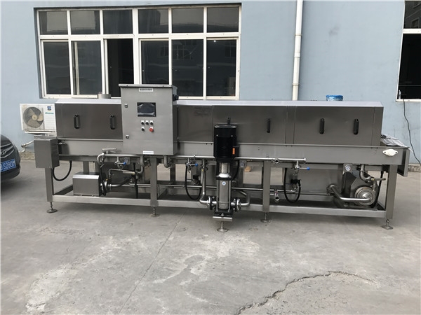 洗筐機(jī)洗筐設(shè)備，按照客戶需求定制，周轉(zhuǎn)筐清洗機(jī)