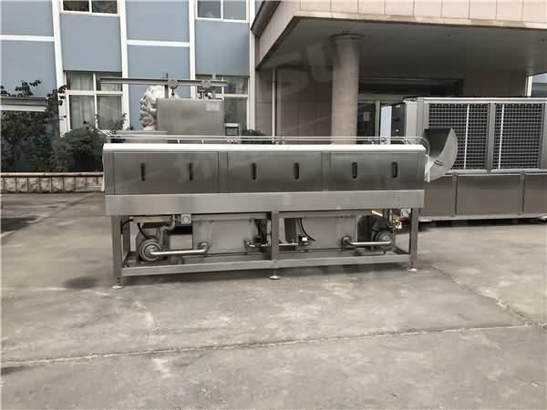 托盤式洗箱機設備,解決細菌殘留 提效80% 托盤式洗箱機設備,解決細菌殘留 提效80%