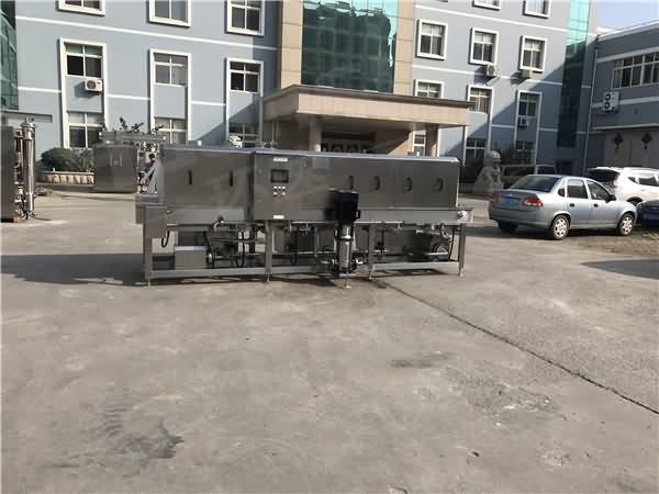 高效洗箱機(jī),歐盟標(biāo)準(zhǔn) 洗箱機(jī)設(shè)備精益求精 高效洗箱機(jī),歐盟標(biāo)準(zhǔn) 洗箱機(jī)設(shè)備精益求精